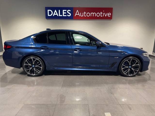 2021 BMW 5 Series 3.0 545e 12kWh M Sport Saloon 4dr Petrol Plug-in Hybrid Steptronic xDrive Euro 6 (s/s) (394 ps)